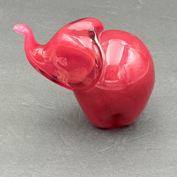 Handcrafted Glass Elephant Figurine Pink Lucky Trunk Up Paperweight Art Deco‎ - Picture 4 of 12
